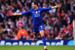 9游游戏官网-中超联赛增加队长责任日宣传领导力与团队意识，球队队长作用